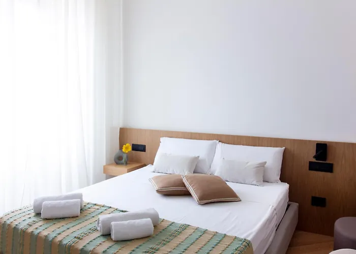 Standart Kraliçe Yataklı Oda